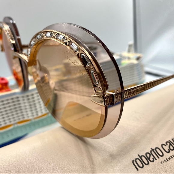 Roberto Cavalli Accessories - Roberto Cavall Sunglasses Brand New Never Warn 100% Absolutely Stunning 🏆‼️